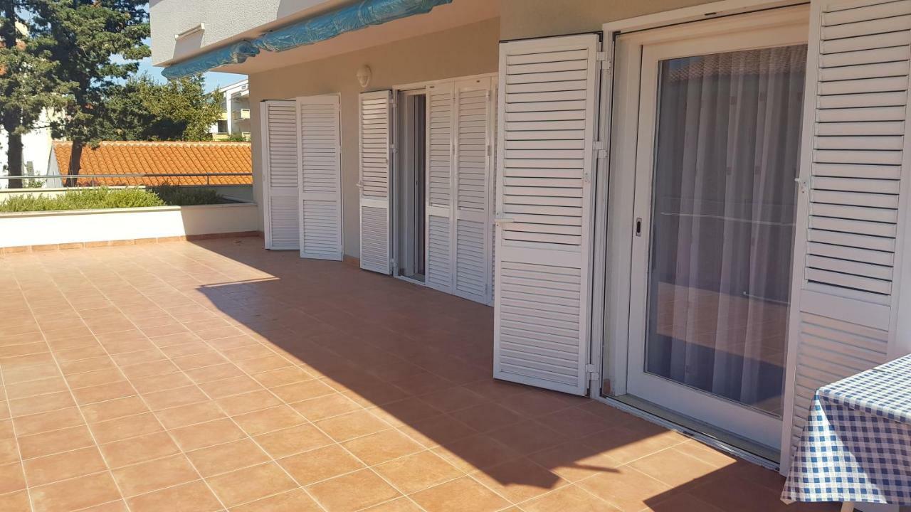 Apartments Biba Novalja Exterior foto
