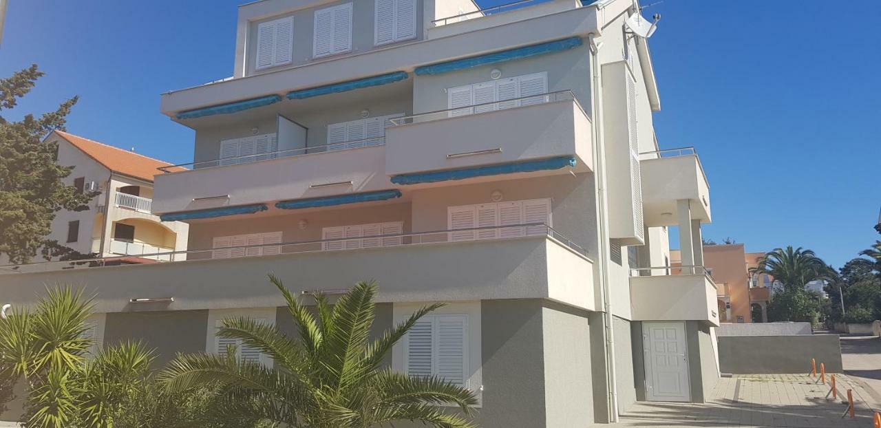 Apartments Biba Novalja Exterior foto
