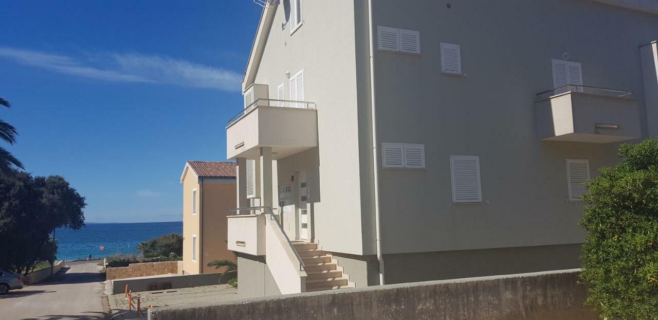 Apartments Biba Novalja Exterior foto